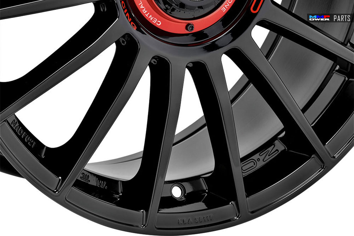 Oz Racing Superturismo Evoluzione 5x112 8 5x19 Et 44 Gloss